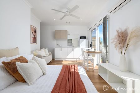 Studio Apartment Fully Furnished - All Bills included - Photo 2