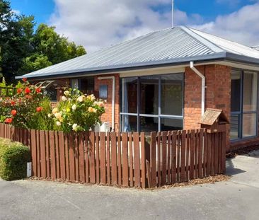 Ideal Small Family Home - Photo 4