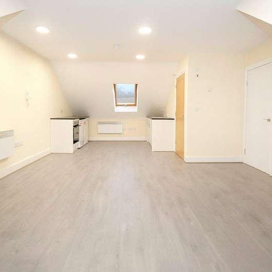 Delta Park, Wilsom Road, Alton, Hampshire, GU34 - Photo 1