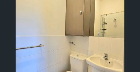 FULLY FURNISHED STUDIO - Photo 3