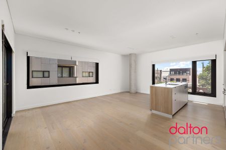Fourth Floor Apartment in CBD Location - Photo 3