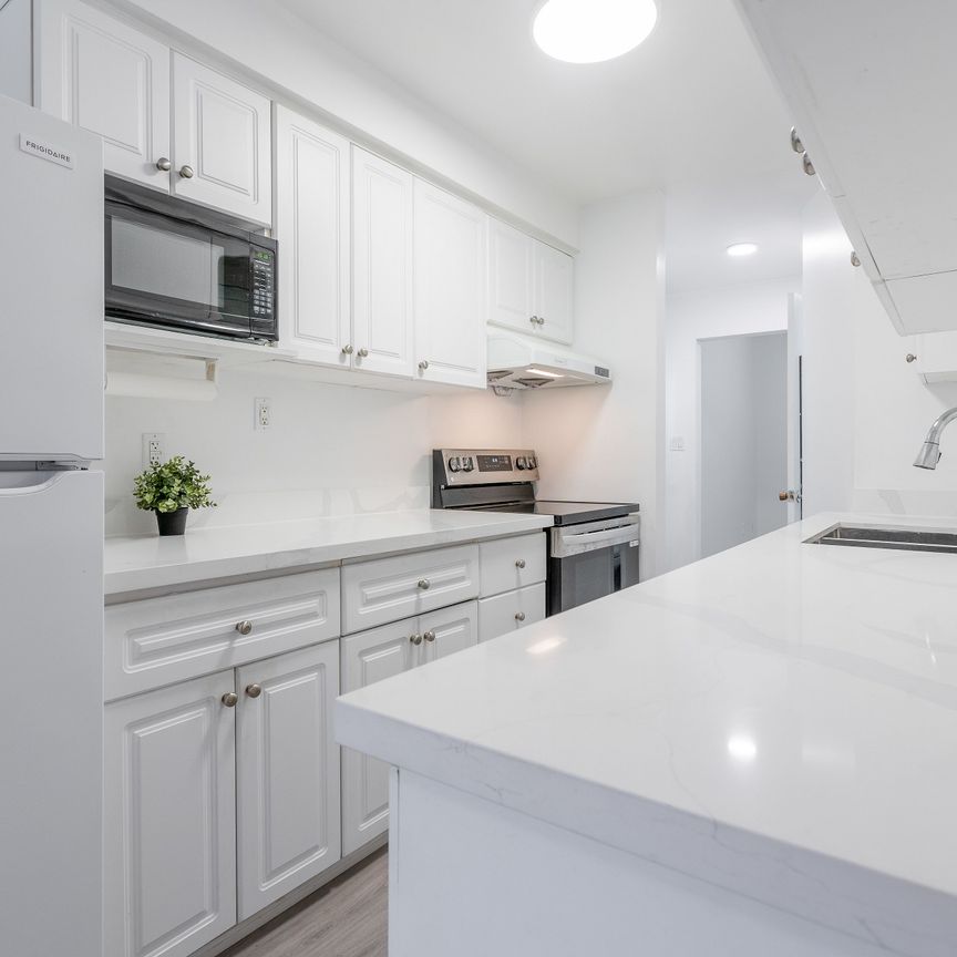 For Lease - (Upper)1040 Victoria Park Avenue, Toronto, Ontario - Photo 1