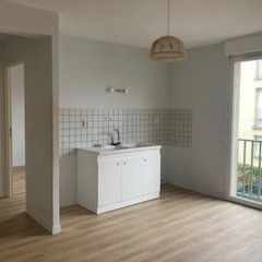 Location Appartement 2 pièces 32m² GRANVILLE 50400 - Photo 2