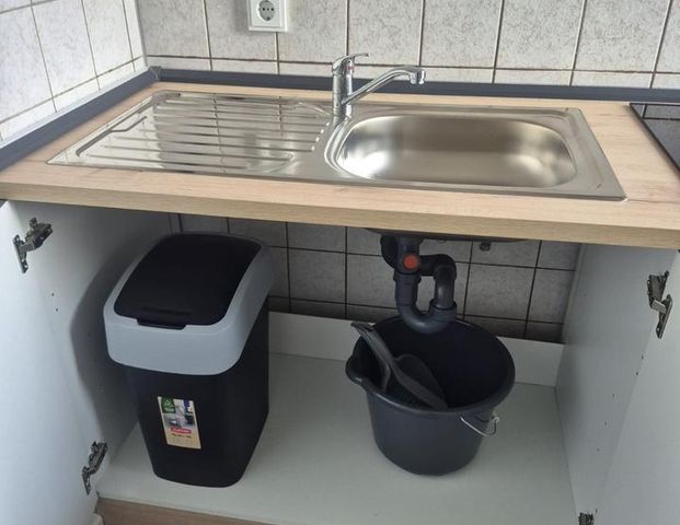 Hürth Efferen - Nichtraucherwohnung Löffelfertig, möbliert 28 qm - Foto 1