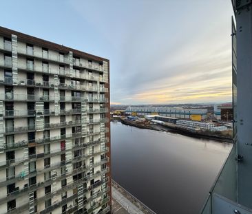 354 Meadowside Quay Walk - Photo 5