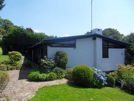 Maple Lodge, Castle Hill, Llanblethian, Vale Of Glamorgan, CF71 - Photo 4