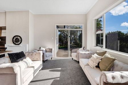 Charming 5BR Home with Deck & Pets OK! - Photo 4