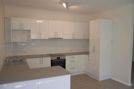 2/13 Mercury Street, Wollongong NSW 2500 - Apartment For Rent | Domain - Photo 4