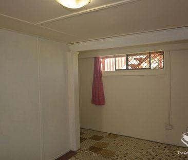 EXCEPTIONAL LOCATION: 2-BEDROOM HOUSE FOR RENT - Photo 2