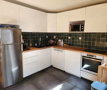 House - Photo 2
