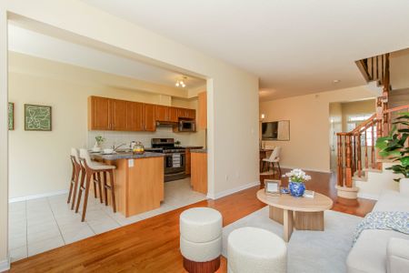 For Lease - 565 Pepperville Crescent, Kanata, Ontario - Photo 2