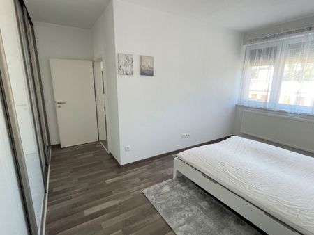 2 IZB. BYT S BALKÓNOM A GARÁŽOVÝM MIESTOM – Fotografia 2