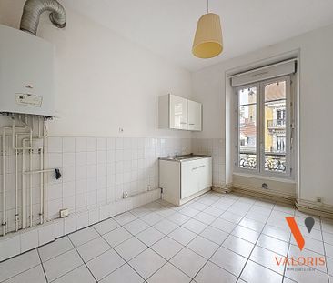 Location Appartement 1 pièce 38m² GRENOBLE 38000 - Photo 2