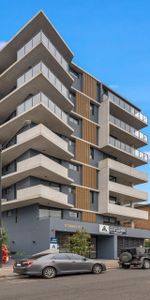 Modern one bedroom unit - 20% below market rent - Photo 4