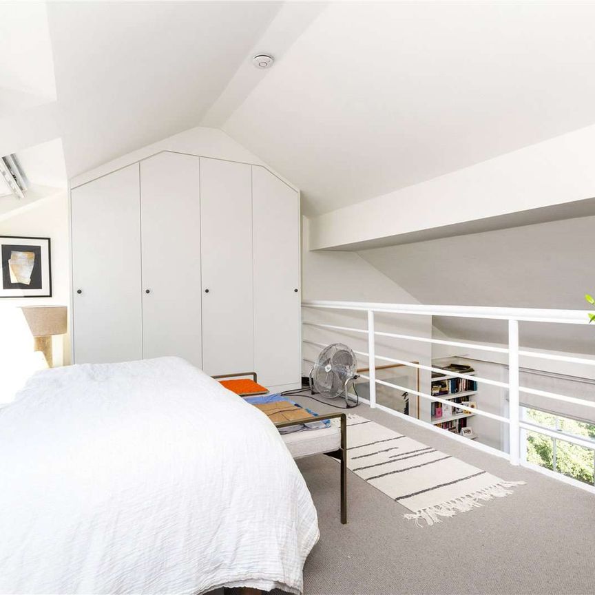 Exceptional one bedroom apartment in an excellent Islington location. - Photo 1