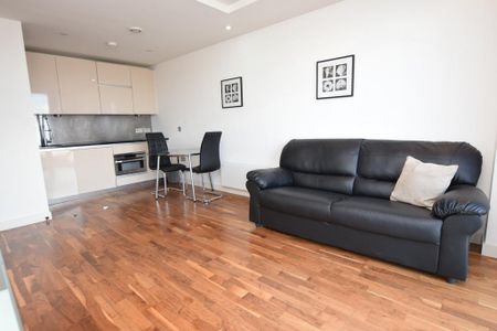 1 bedroom flat to rent - Photo 2