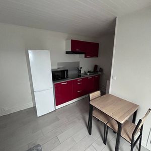 Location appartement 1 pièce 18.04 m² à Oyonnax (01100) CENTRE - Photo 2