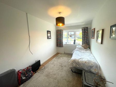 5 bedroom detached house to rent - Photo 4