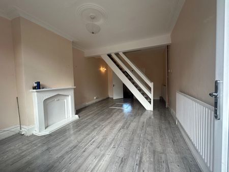 3 Bed End Terrace, Wheldrake Road, S5 - Photo 2