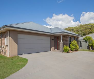 13 Sandcastle Street, Fern Bay NSW 2295 - House For Rent | Domain - Photo 6