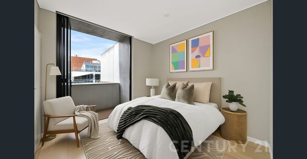 Designer 3-Bedroom + Study Haven in the Heart of Surry Hills - Photo 1