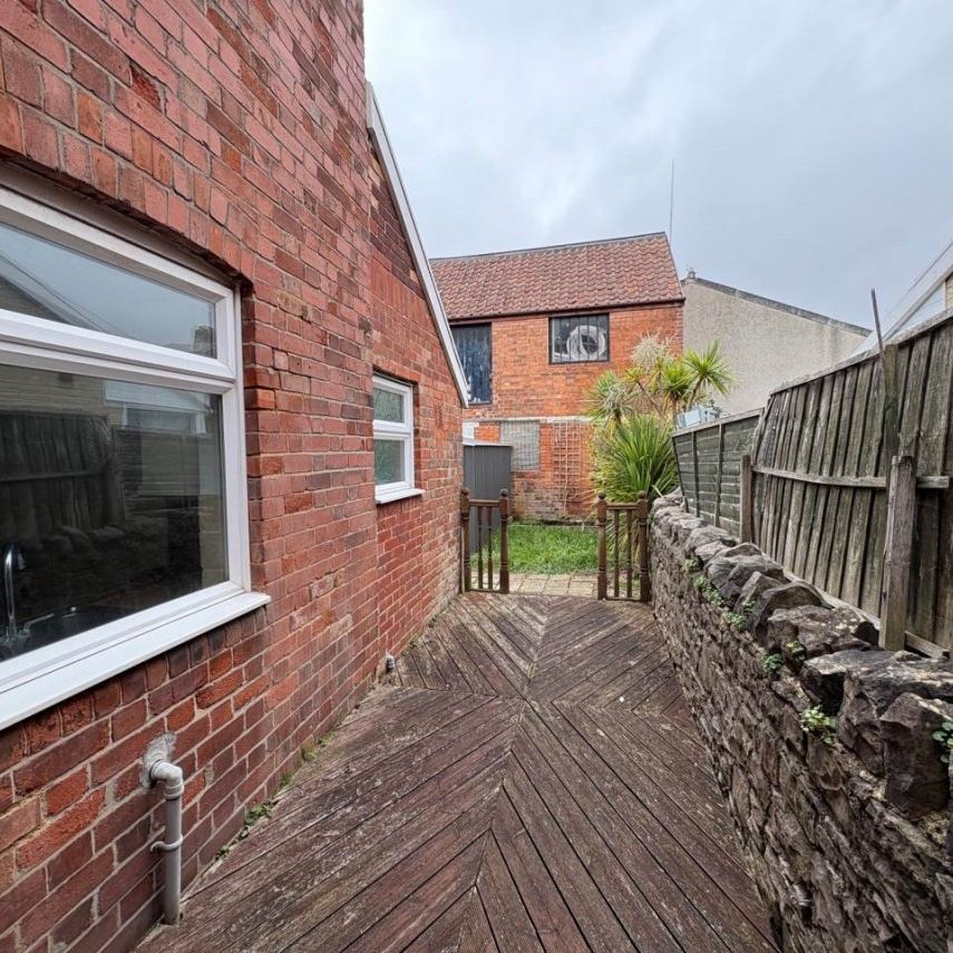 Weston-super-Mare, North Somerset - Photo 1