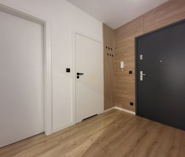 Nowoczesny i klimatyzowany apartament z loggią - Zdjęcie 1