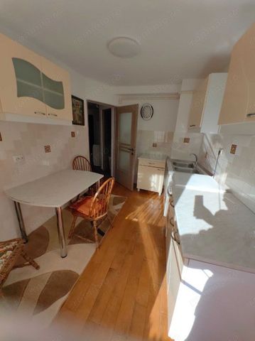 Apartament de inchiriat in Centrul Vechi - Fotografie 4