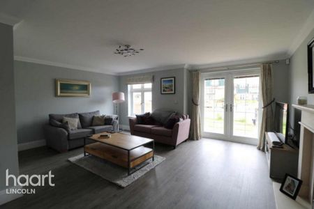 3 bedroom terraced house to rent - Photo 2