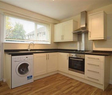 2 bedroom flat to rent - Photo 3