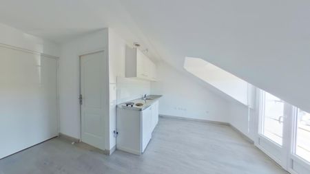 Location Appartement 1 pièce 14m² ST PIERRE DES CORPS 37700 - Photo 3
