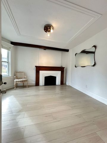 For Lease - 46 Bartonville Avenue Unit# Main, Toronto, Ontario - Photo 2