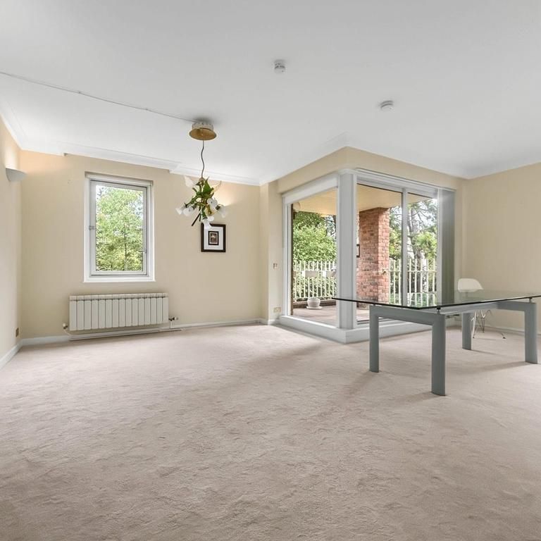 3 bedroom apartment to rent - Photo 1