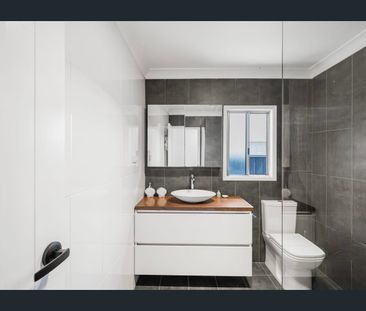 Close to Beach - Family Friendly - Photo 6