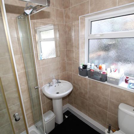 Room For Rent King Street, Pontypridd - Photo 4