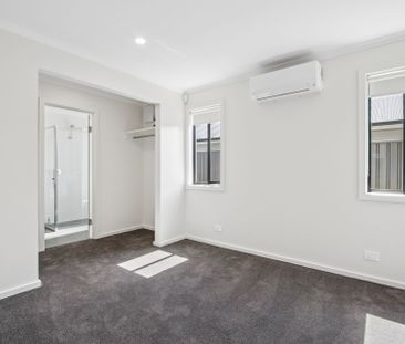 Brand New 4 Bedroom Home - Photo 4