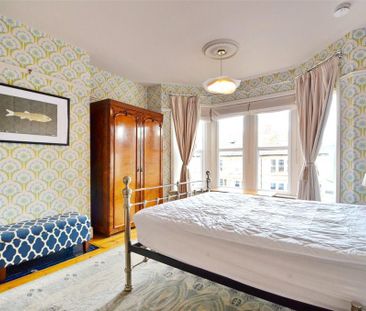 4 bedroom terraced house to rent - Photo 6