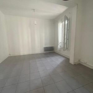 Appartement 1 pièces 32m2 MARSEILLE 8EME 523 euros - Photo 3