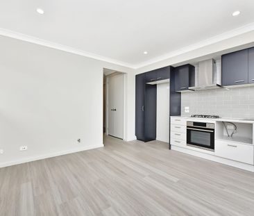 Brand new duplex boasting a low-maintenance lifestyle - Photo 2