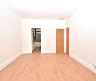 2 bedroom bungalow to rent - Photo 2