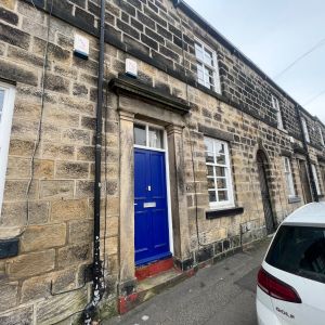 2 bedroom terraced house to rent - Photo 2