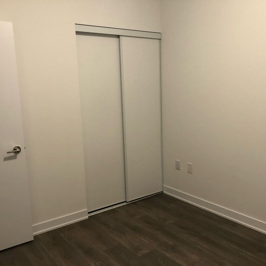 For Lease - 10 Honeycrisp Crescent Unit# 815, Vaughan, Ontario - Photo 1