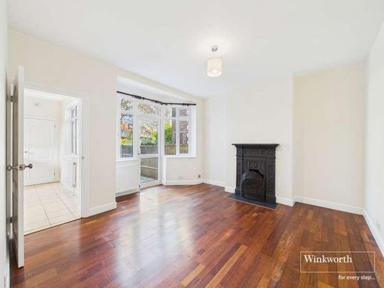 Leith Close, London, NW9 - Photo 1