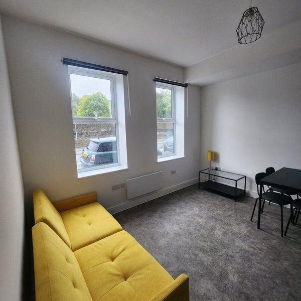 1 bedroom in a house share to rent - Photo 1