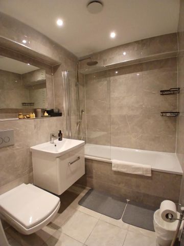 2 bedroom apartment to rent - Photo 5