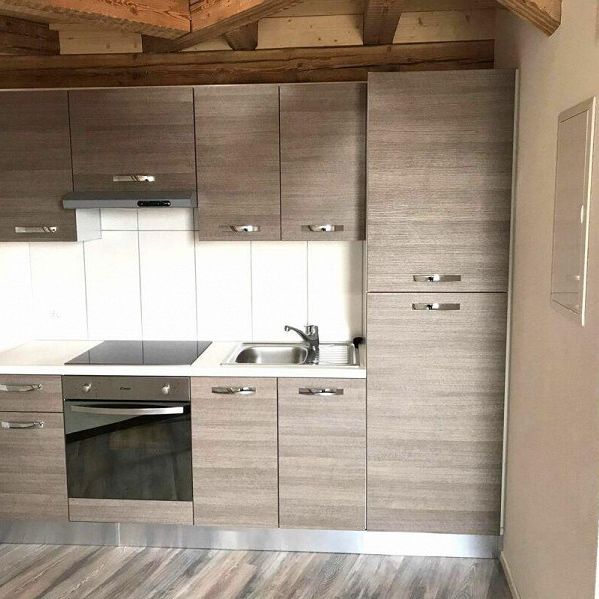 Zentral gelegene 1.5 Zi-Maisonette-Studio - Photo 1