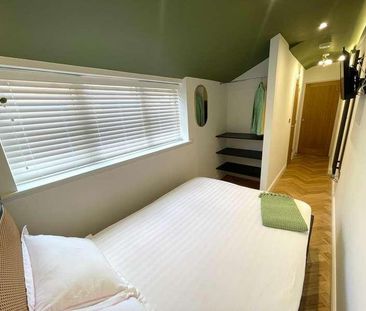 All Ensuites // Luxury Bed // Boultham Ave // Sept, LN5 - Photo 6