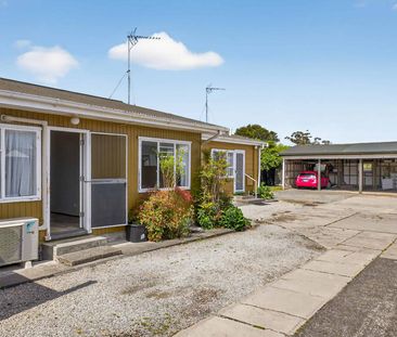 Modern & Move-In Ready on Ormond Road - Photo 1