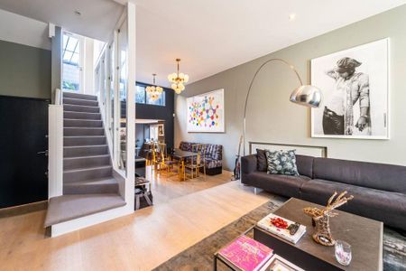 2 bedroom mews to rent - Photo 3