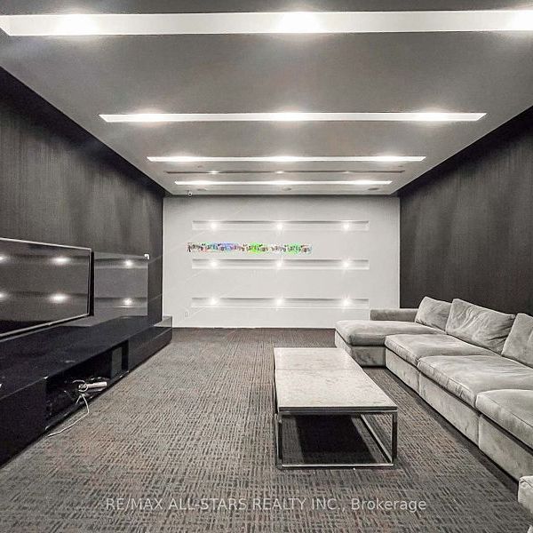For Lease - 1030 King Street Unit# 908, Toronto, Ontario - Photo 1